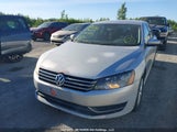 Volkswagen Passat S 1VWAH7A30DC041633 снимка