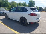 Porsche Cayenne Gts WP1AD2A28DLA74306 fotografie