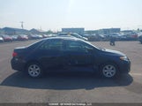 Toyota Corolla S/Le 2T1BU4EE8DC933889 снимка