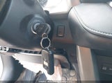 Toyota Rav4 Xle 2T3RFREVXHW645373 снимка