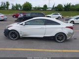 Hyundai Elantra Coupe Gs/Se KMHDH6AH3EU027349 fotografie