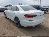 Volkswagen Passat 2.0T Limited Edition 1VWBA7A37NC004816 photo