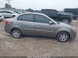 Kia Rio KNADH4B38A6610975 fotografie