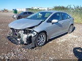 Toyota Corolla Le 5YFBPMBE5NP355554 снимка