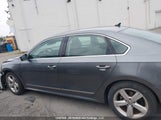 Volkswagen Passat Se 1VWBN7A39DC013455 снимка