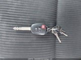 Toyota Rav4 Le 2T3BFREV2HW621442 снимка