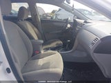Toyota Corolla Ce 2T1BU4EE9DC018288 photo