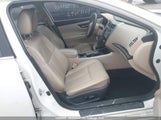 Nissan Altima 1N4AL3AP5FN388675 снимка