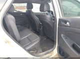 Hyundai Tucson Limited/Sport And Eco/Se KM8J3CA22JU678140 fotografie