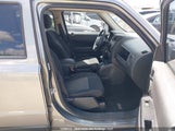 Jeep Patriot 1J4NF2GB8BD266055 снимка