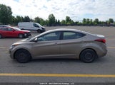 Hyundai Elantra Se/Sport/Limited 5NPDH4AE0FH627630 fotografie