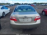 Toyota Camry Le/Se 4T1BE46KX7U176272 photo