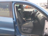 Volkswagen Tiguan Trendline WVGHV7AX7HW511850 photo