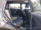 Toyota Rav4 Se 2T3JFREV0HW694742 снимка