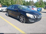 Volvo S60 T6/T6 R-Design YV1902FHXC2101565 photo