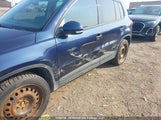 Volkswagen Tiguan S/Se/Sel/R-Line WVGJV7AX0FW533560 fotografie