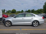 Volkswagen Jetta 2.5L Comfortline/2.5L Sportline 3VWDX7AJ4DM364807 photo