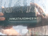 Volkswagen Jetta 2.5L Highline 3VWLX7AJ5DM423147 снимка