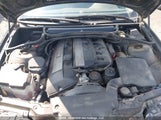 BMW 320 I WBAEV13453KL21436 снимка