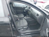 Volkswagen Jetta 2.0L Comfortline 3VWDK7AJ2BM383710 photo