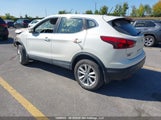 Nissan Rogue Sport S/Sv/Sl JN1BJ1CR5KW352497 photo