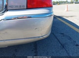 Lincoln Town Car Signature 1LNHM81V46Y639102 photo