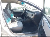 Toyota Corolla Le 2T1BURHE9FC426043 снимка