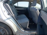 Toyota Corolla Le 2T1BURHE9FC426043 снимка