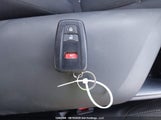 Toyota C-Hr NMTKHMBX3JR057017 снимка
