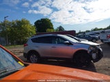 Toyota Rav4 Le 2T3BFREV7FW303233 снимка