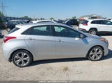 Hyundai Elantra Gt Se KMHD35LE0DU028341 снимка
