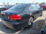 Volkswagen Passat S 1VWAS7A33FC104793 снимка