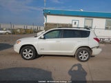 Toyota Rav4 Limited JTMBD31VX75115887 снимка