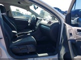 Volkswagen Golf 2.5L Comfortline/2.5L Highline/2.5L Trendline WVWDA7AJ8AW141105 fotografie
