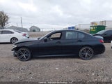 BMW 330Xi WBA5R7C50KAJ87388 снимка