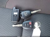 Toyota Corolla Le 2T1BURHE6JC091042 снимка