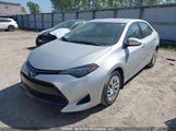 Toyota Corolla Le 2T1BURHE6JC091042 снимка