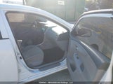 Toyota Corolla Ce 2T1BU4EE0AC350633 снимка
