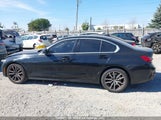 BMW 3-Series WBA5R7C51KAJ79011 снимка