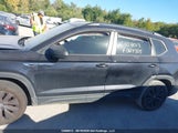 Volkswagen Taos 3VVAX7B25NM027305 photo