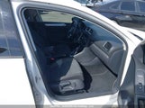 Volkswagen Golf 2.5L Comfortline/2.5L Highline/2.5L Trendline/Wolfsburg Edition 2.5L WVWDA7AJ3DW123888 снимка