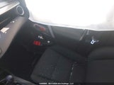 Toyota Rav4 Le 2T3BFREV5JW856021 снимка