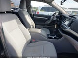 Toyota Highlander Le 5TDBKRFH4FS144290 снимка