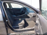 Hyundai Elantra Essential KMHLM4DG1RU661344 снимка