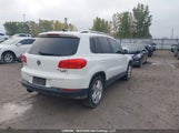 Volkswagen Tiguan WVGJV7AX1GW577083 photo