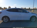 Hyundai Elantra 5NPD74LF1HH107237 снимка