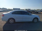 Volkswagen Jetta 2.0L Trendline/2.0L Trendline+ 3VW1K7AJXFM408362 снимка