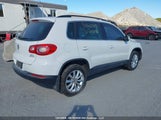 Volkswagen Tiguan S/Se/Sel WVGBV7AX7BW001236 снимка
