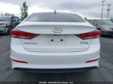 Hyundai Elantra Gl KMHD84LF2HU332863 снимка