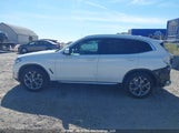 BMW X3 xDrive30I 5UX53DP09R9W35624 fotografie